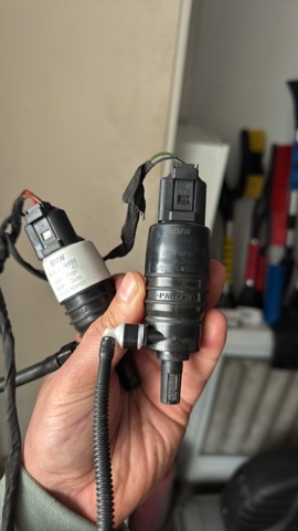 Насос омывателя 67127310147 BMW