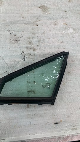 Стекло треугольное двери передней левой 68126F4010 TOYOTA