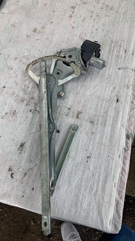 69820F4010 TOYOTA Стеклоподъемник передней левой двери купить в Кривой Рог