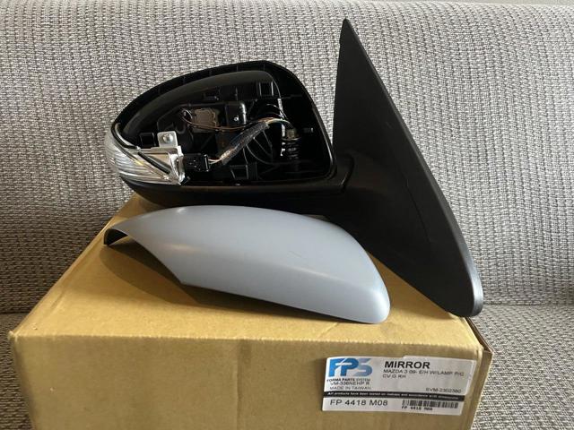 Боковое зеркало заднего вида правое Mazda 3