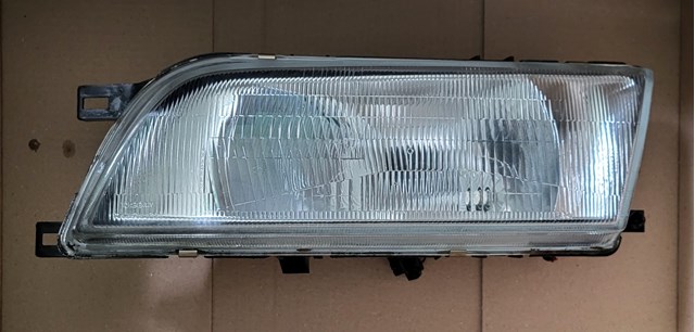 NISSAN 260601N725 Левая фара в наличии Николаев