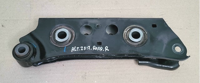 NISSAN 551A03TA0A Рычаг задней подвески нижний правый в наличии Одесса