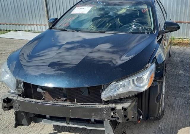 TOYOTA 5610106540 Лобовое стекло в наличии Черновцы
