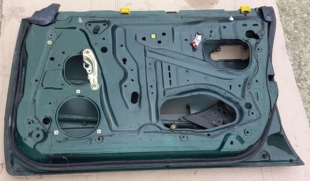 SUBARU 60009AE020 Дверь передняя правая в наличии Харьков