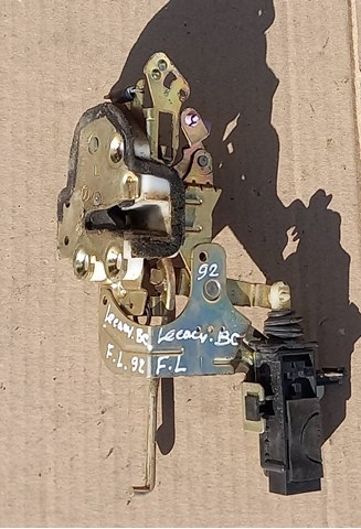 Запор кабины 62130AA250 SUBARU