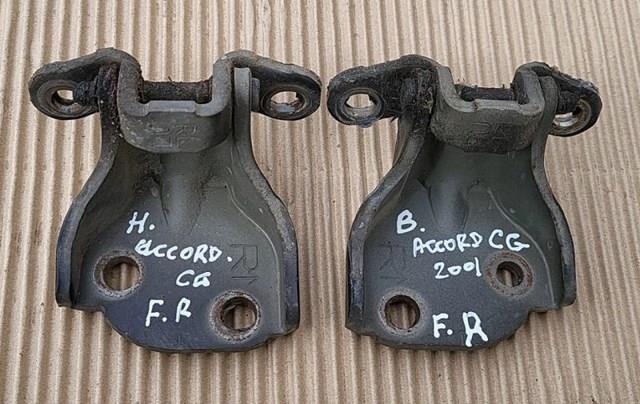 Петля двери передней правой 67410S1A305ZZ HONDA