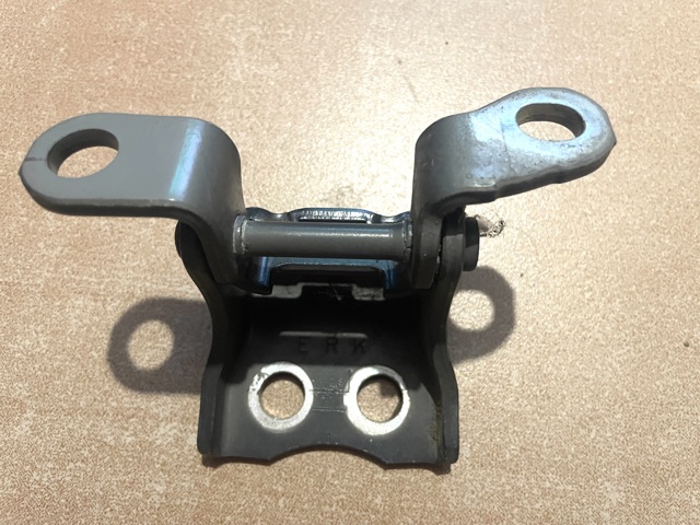 Петля водительской двери 67460SDCA01ZZ HONDA