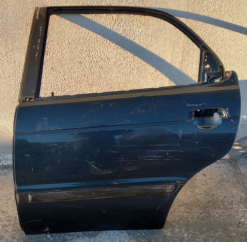 Дверь задняя Suzuki Baleno