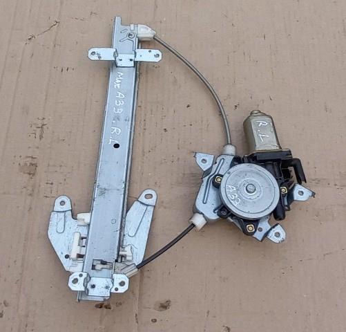 Моторчик стеклоподъемника двери задней, левой 8073189906 NISSAN