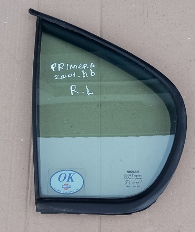 Стекло-форточка двери, задней, левой 822632F000 NISSAN