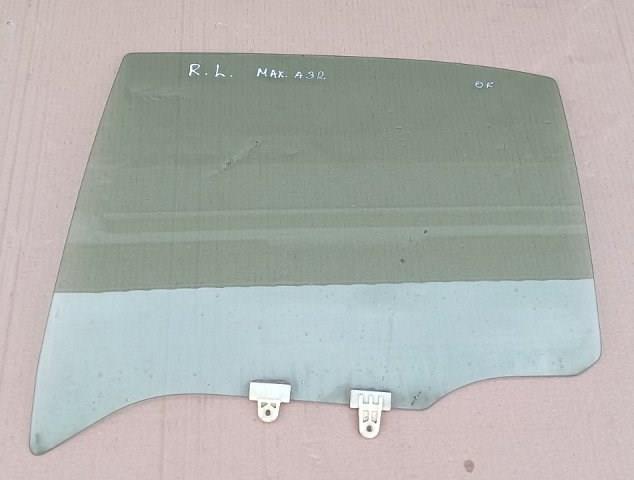 Стекло заднее левое 8230142U00 NISSAN