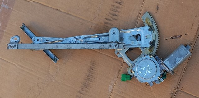 Мотор стеклоподъемника двери задней, правой 85511AC020 SUBARU