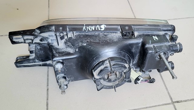 B601063C00 NISSAN Правая фара купить в Одесса