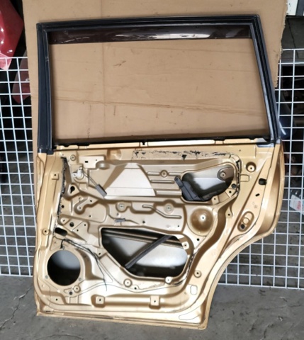 MAZDA C10072020M Дверь задняя правая в наличии Ужгород