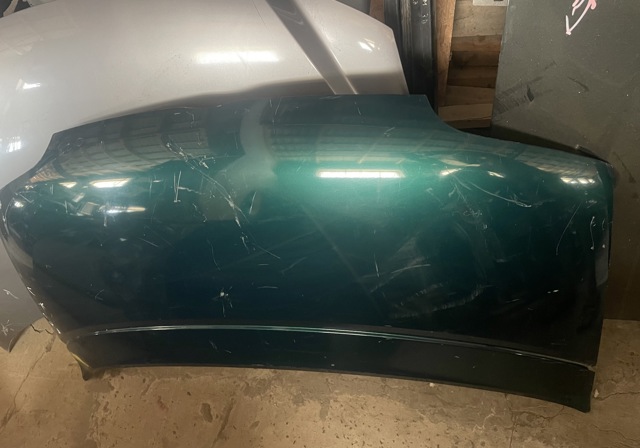 Капот двигателя F51001C730 NISSAN