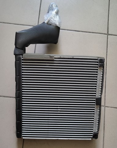 Радиатор испарителя кондиционера GHP961J10A MAZDA