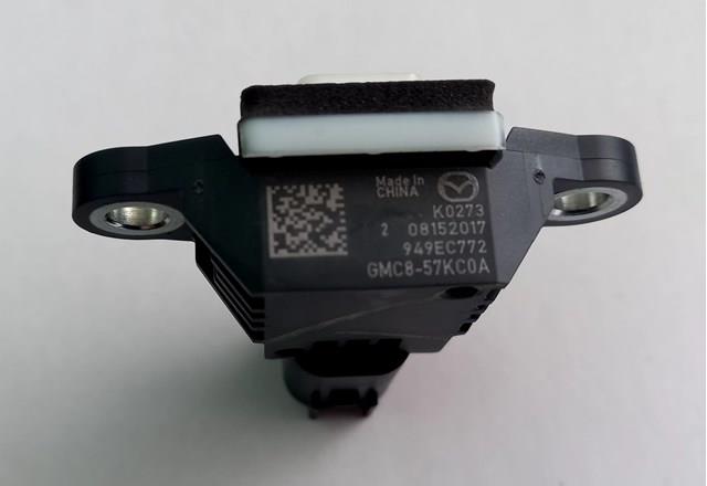 Датчик AIRBAG передний GMC857KC0A MAZDA