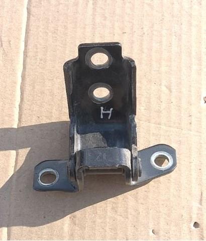 KD5372240A Петля двери задней правой купить Ровно