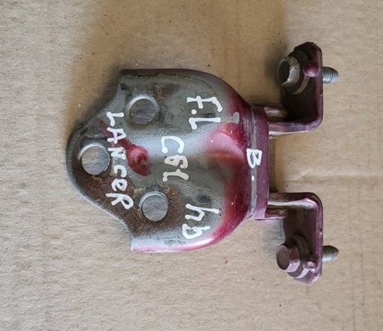 MB549680 MITSUBISHI Петля двери передней правой купить в Ровно