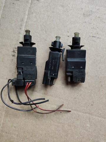 MERCEDES 0015450109 Датчик стоп сигнала в наличии Сумы