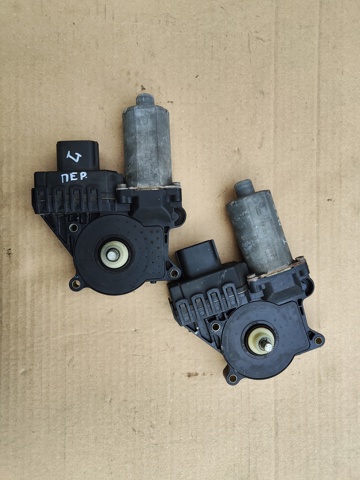 0130821770 BOSCH Мотор стеклоподъемника двери передней левой купить в Ровно
