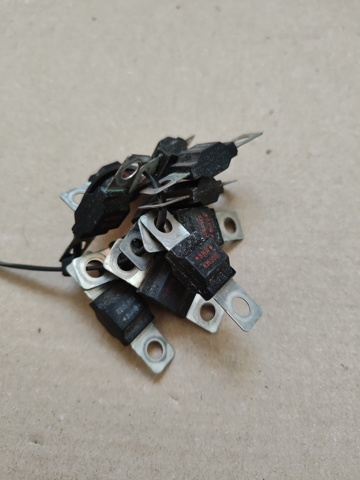 BMW 8365901 Предохранители в наличии Хмельницкий