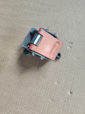 Ручка двери передней внутренняя левая A9017200066 MERCEDES