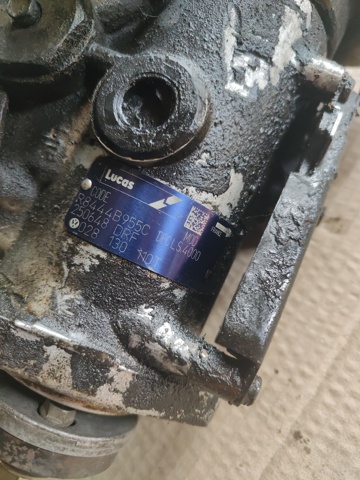 R8444B955C купить Ирпень