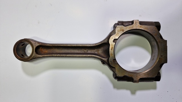 Шатун поршня ДВС 12100AR001 NISSAN