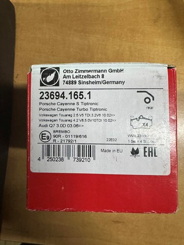 Комплект задних колодок 236941651 ZIMMERMANN