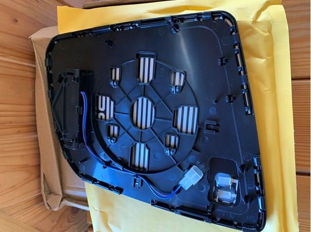 879060C030 TOYOTA Стекло левого зеркала заднего вида купить в Николаев