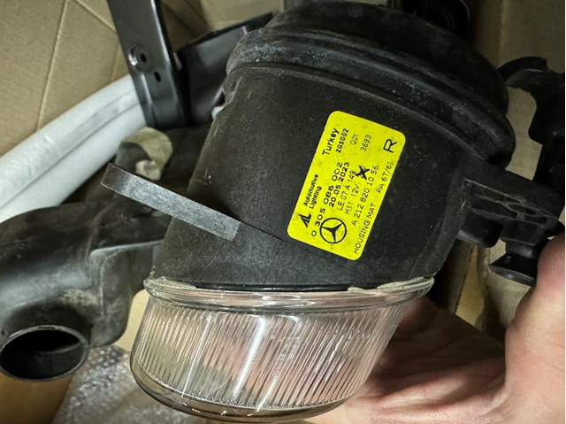 A2128201056 MERCEDES Фара противотуманная левая купить в Павлоград