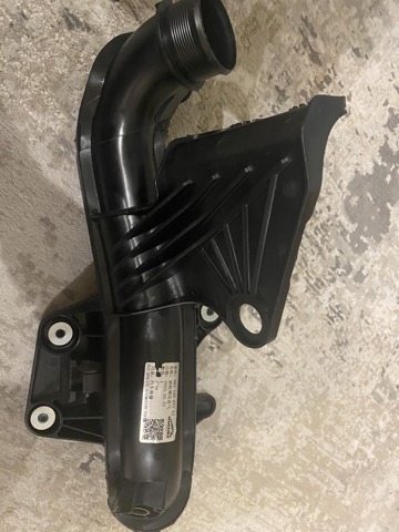 8K0145673AJ VAG Патрубок интеркулера купить в Ужгород
