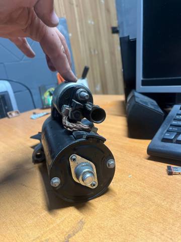 BOSCH 0001139041 Стартер в наличии Киев