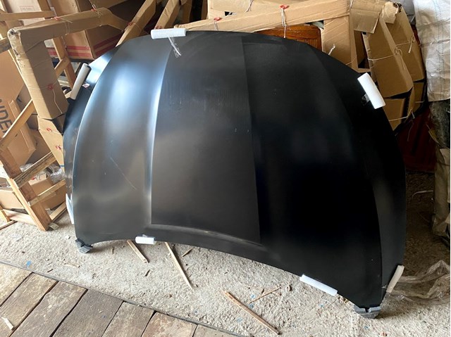 Капот двигателя 651006CA0B NISSAN