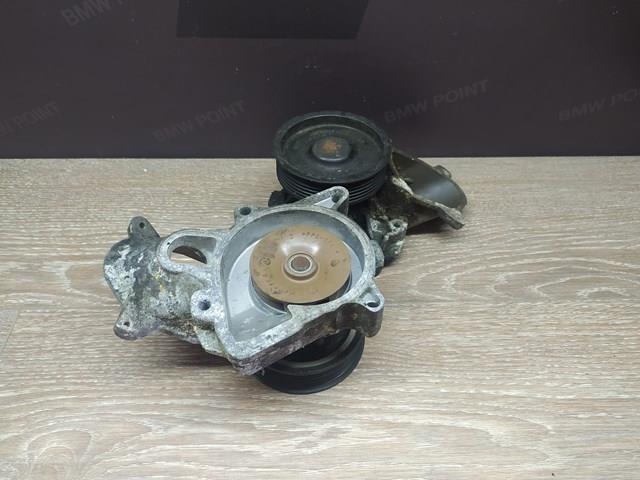 BMW 11517790472 Помпа водяная (насос) охлаждения в наличии Кривой Рог