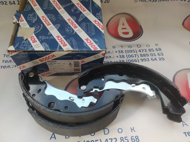 BOSCH 0986487754 Задние барабанные колодки в наличии Черкассы