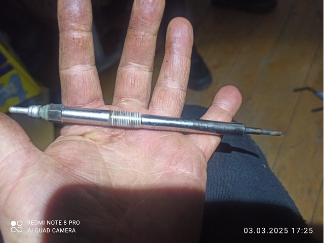Свеча накала 1106500Q0C NISSAN