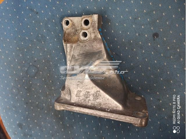 Кронштейн подушки (опоры) двигателя, правой 11232JK50A NISSAN