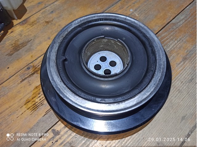 Шкив-демпфер коленвала 11238571269 BMW