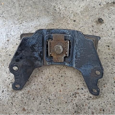 TOYOTA 1237151070 Подушка коробки передач в наличии Украина