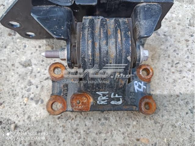 Левая опора двигателя 1237231110 TOYOTA