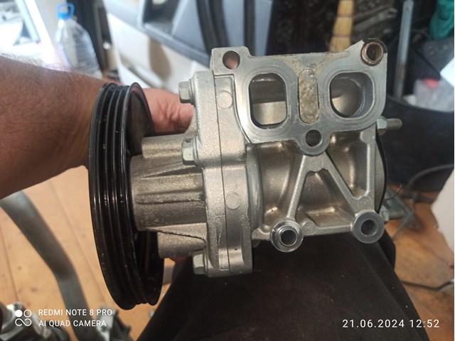 MITSUBISHI 1300A110 Помпа водяная (насос) охлаждения в наличии Ирпень