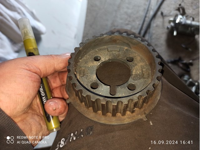 Шестеренка маслонасоса 1352430010 TOYOTA