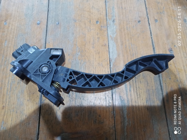 Педаль акселератора 1600A116 MITSUBISHI