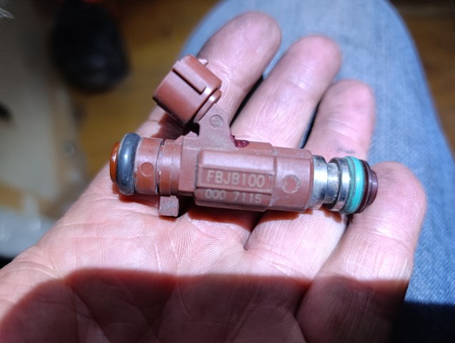 Форсунка дизельная в сборе 166005L300 NISSAN