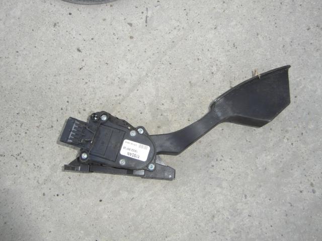 Педали газа 180029W100 NISSAN