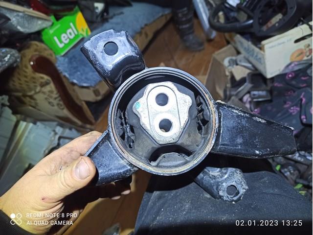 Левая опора двигателя 218303Q750 HYUNDAI