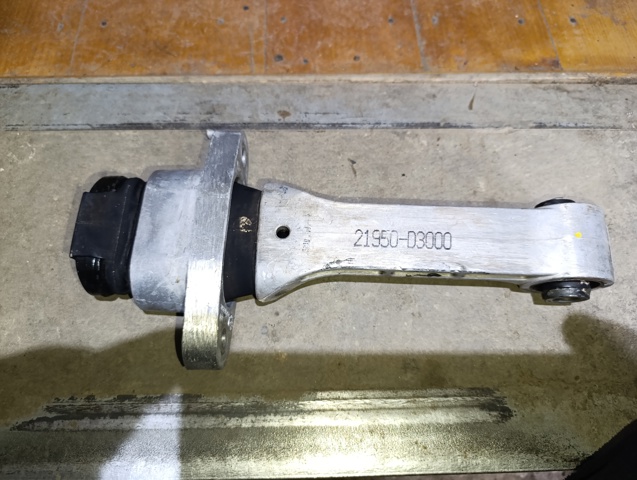 Кронштейн опоры двигателя 21950D3000 HYUNDAI