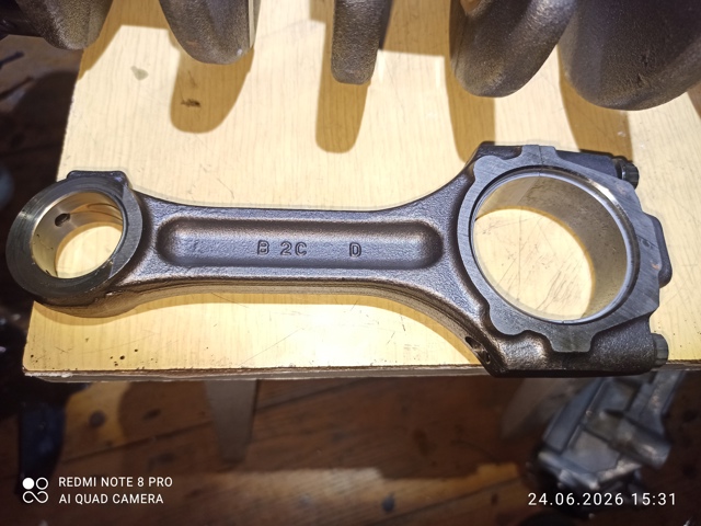 HYUNDAI 2351027400 Шатун поршня двигателя в наличии Черкассы